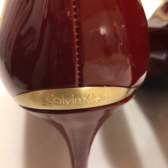 Calvin Klein-Burgundy Patent Heels - Picture 7 of 13